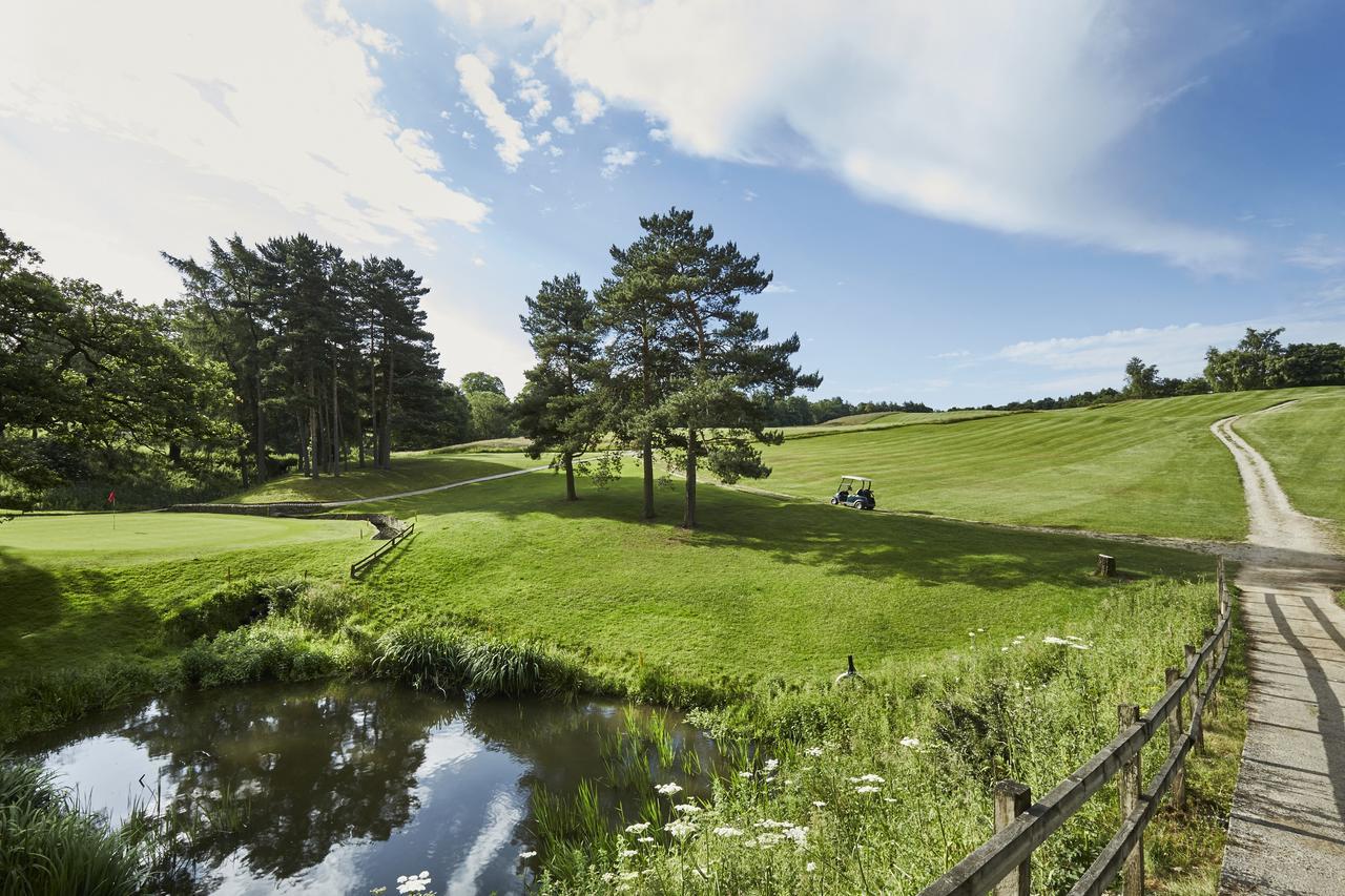 Летний дом Shrigley Hall